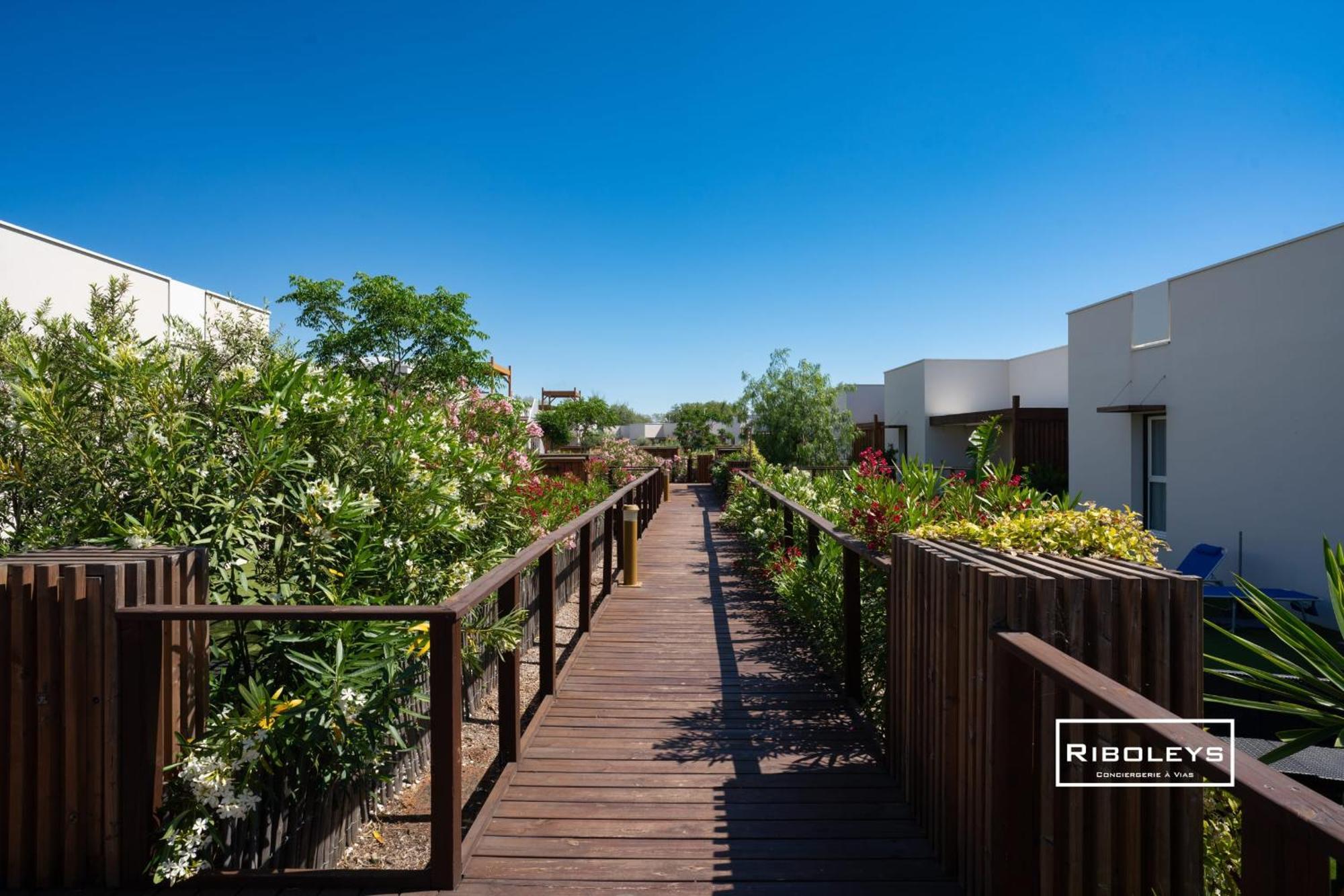 Marina Lodge - Superbe T3 à 400m de la plage de Farinette Vias Esterno foto